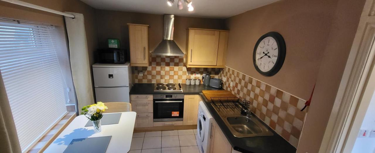 Cosy Stays Daybrook Nottingham Exterior photo
